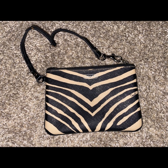 Coach Handbags - Coach wristlet (Authentic Coach wristlet )